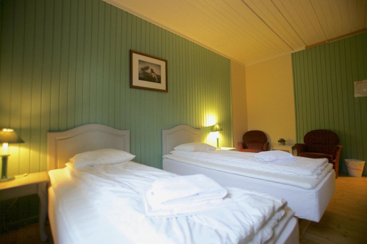 Frya Leir Hostel Buitenkant foto