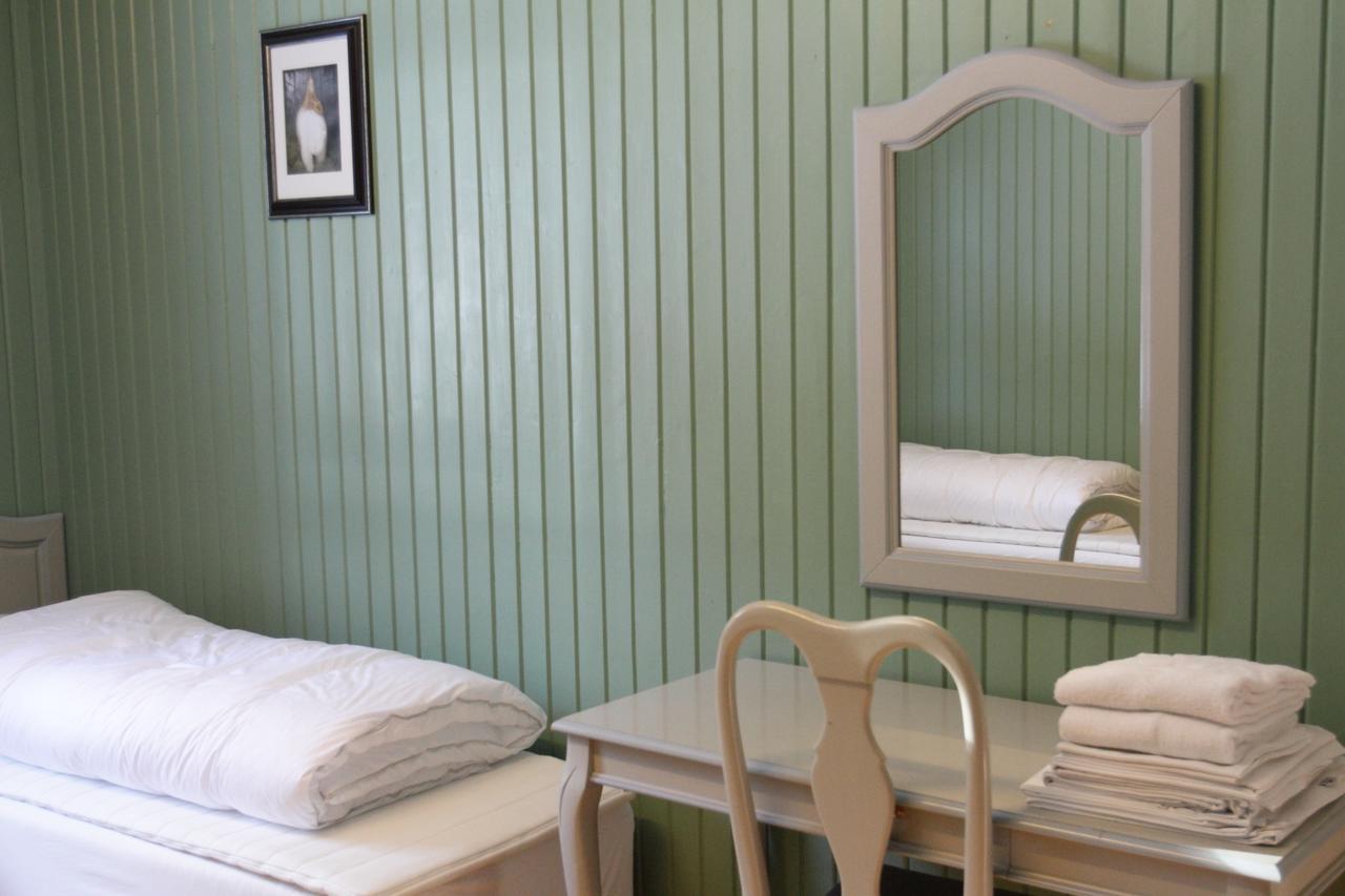 Frya Leir Hostel Buitenkant foto