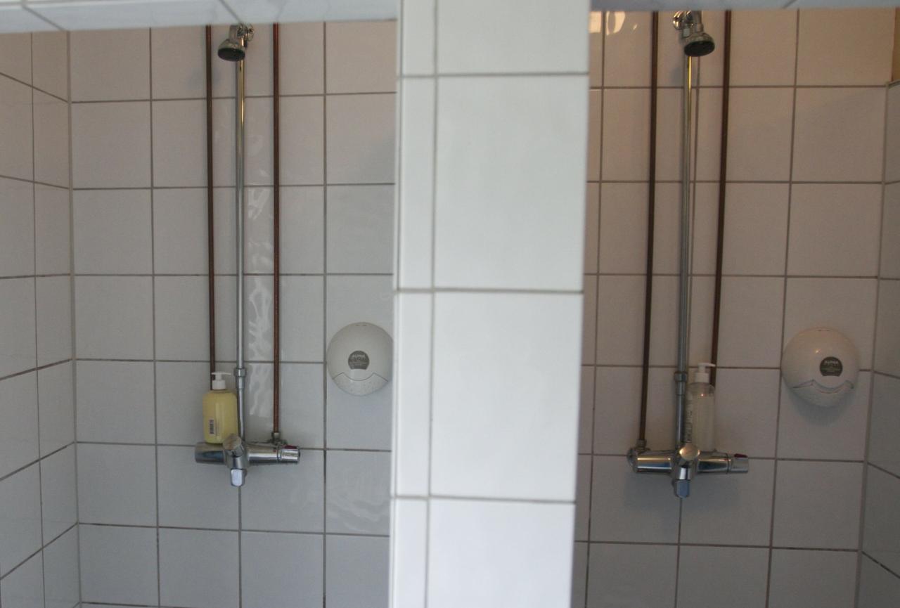 Frya Leir Hostel Buitenkant foto